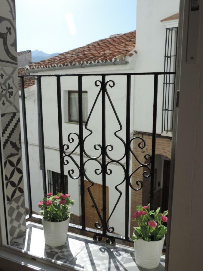 Casa Las Tres Conchas Yunquera Exterior foto